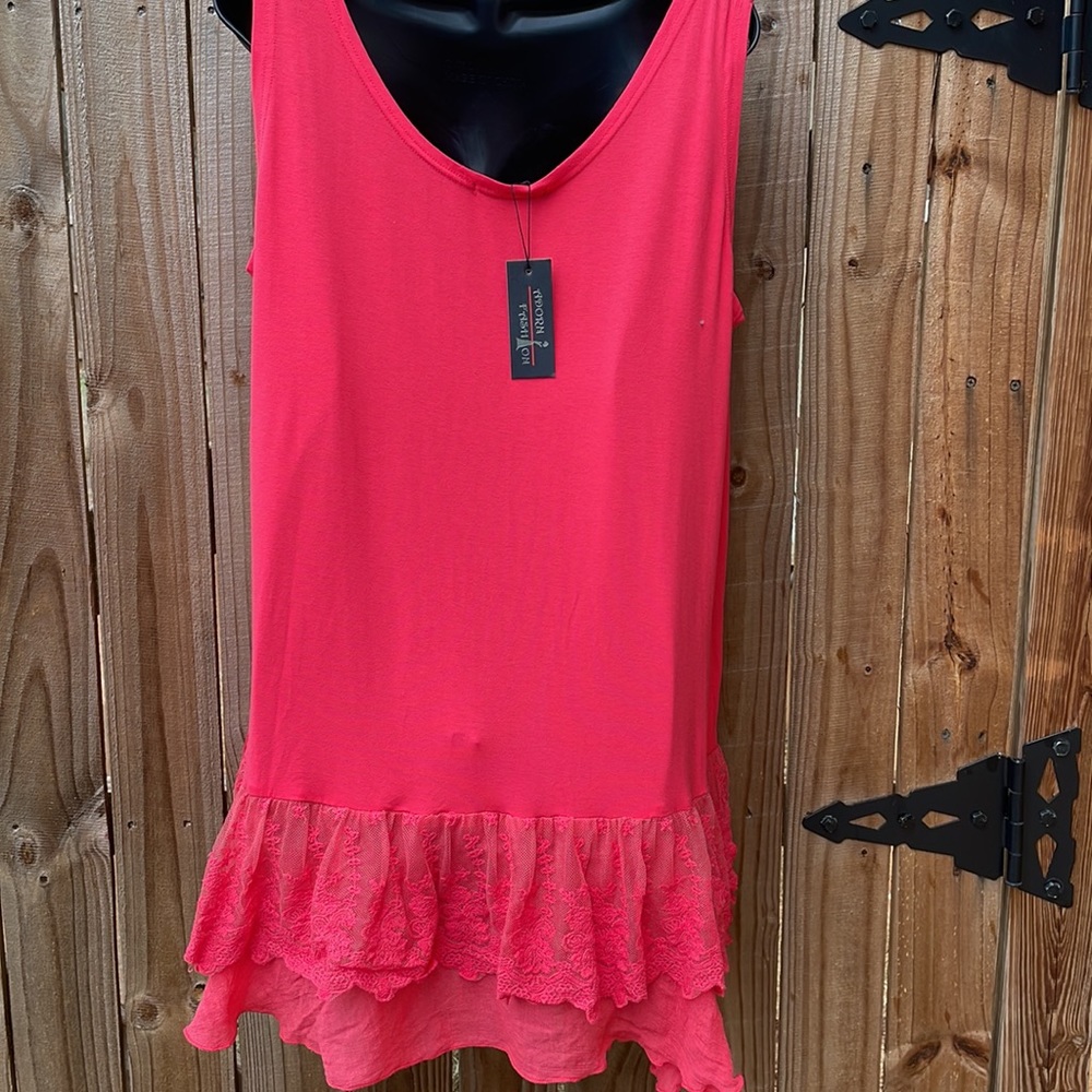 LAST CALL!! Adorn Women's Pink Lace Hem Tank Top, XL - Picture 4 of 7
